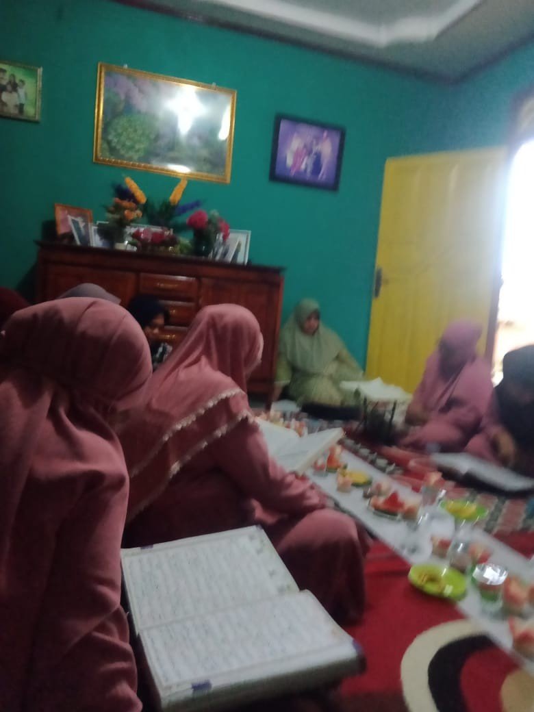 Pengajian Rutin Ibu-Ibu Warga Kampung baru di Negeri Wahai