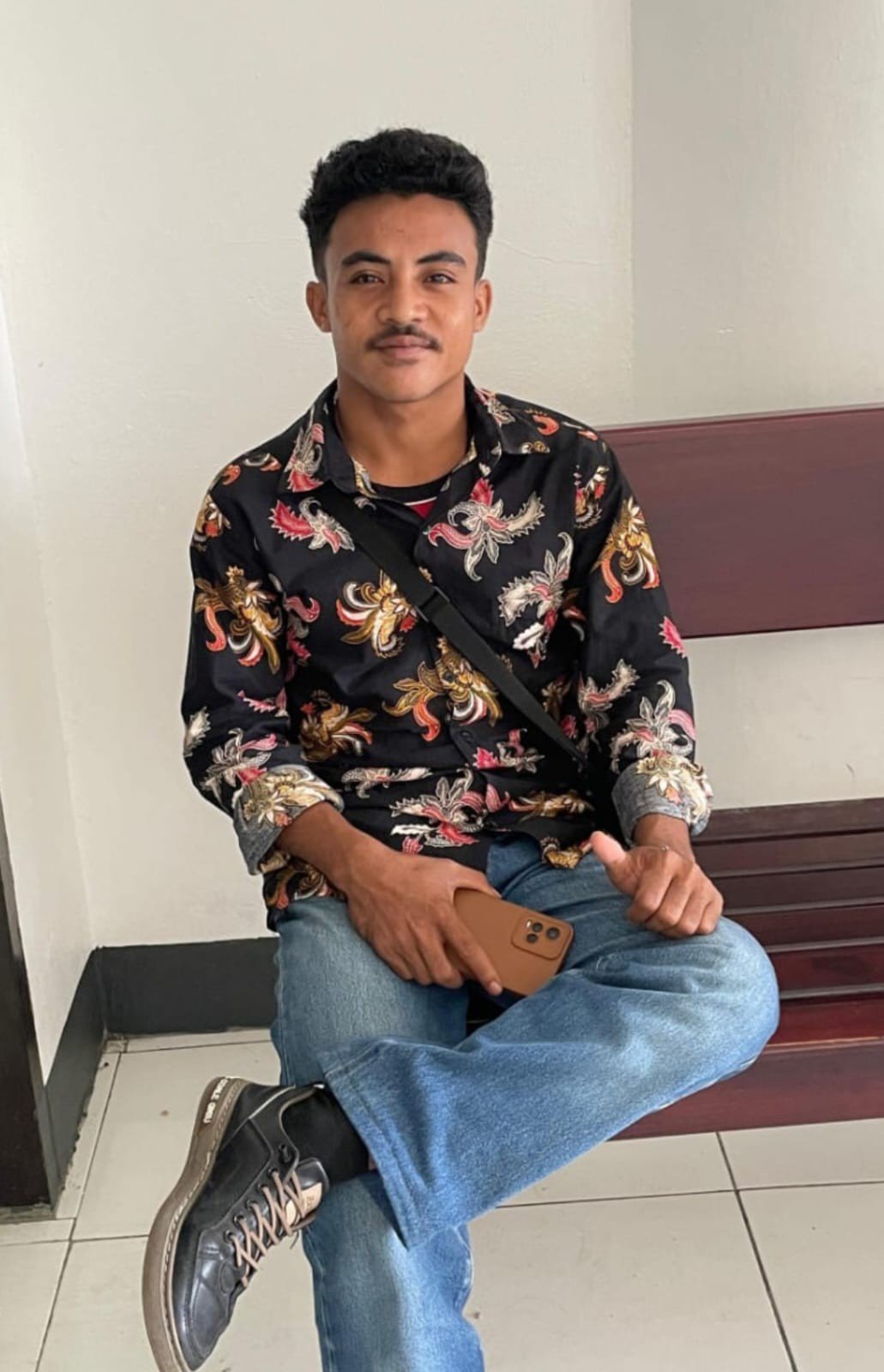 Pejabat Pengelola ADD Desa Aroa Kataloka Diduga Hilang, Masyarakat Minta Kepastian Hukum