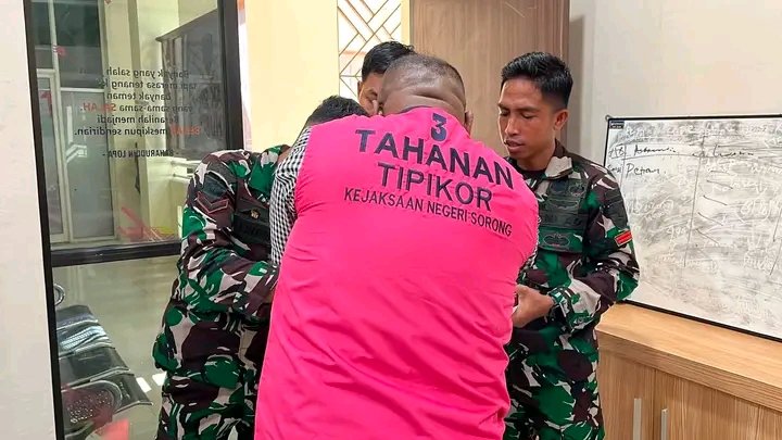 Ketua Yayasan Pasukan Hijau Jadi Tersangka Korupsi Dana Hibah, Dua Pelaku Penikaman Satpam Hotel di Sorong Ditangkap