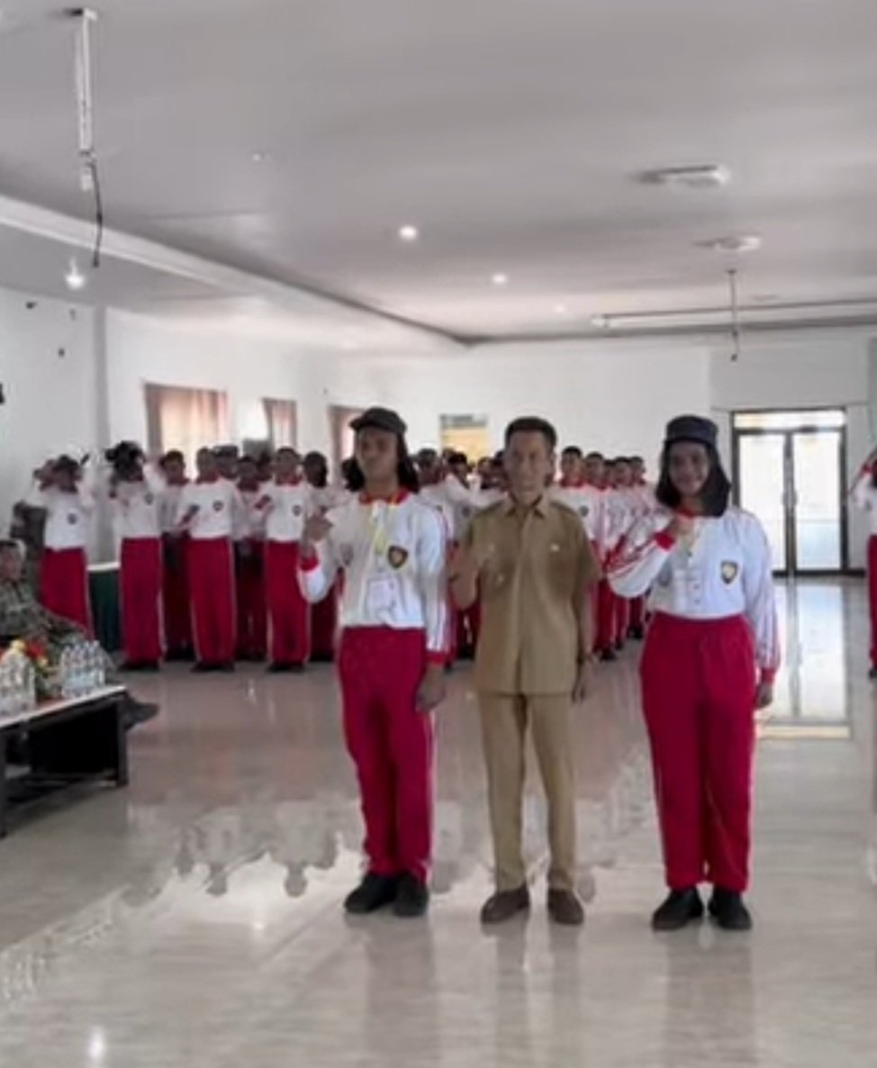 Bupati Titip Pesan kepada Pelatih Paskibraka Aru Utamakan Disiplin dan Keselamatan Peserta