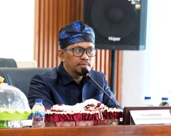 SONGSONG PILKADES, DPRD BUTON SELATAN INISIASI REVISI PERDA PEMILIHAN KEPALA DESA