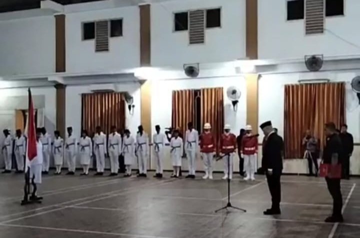 60 PASKIBRAKA KEPULAUAN ARU RESMI DIKUKUHKAN, SIAP KIBARKAN SANG MERAH PUTIH