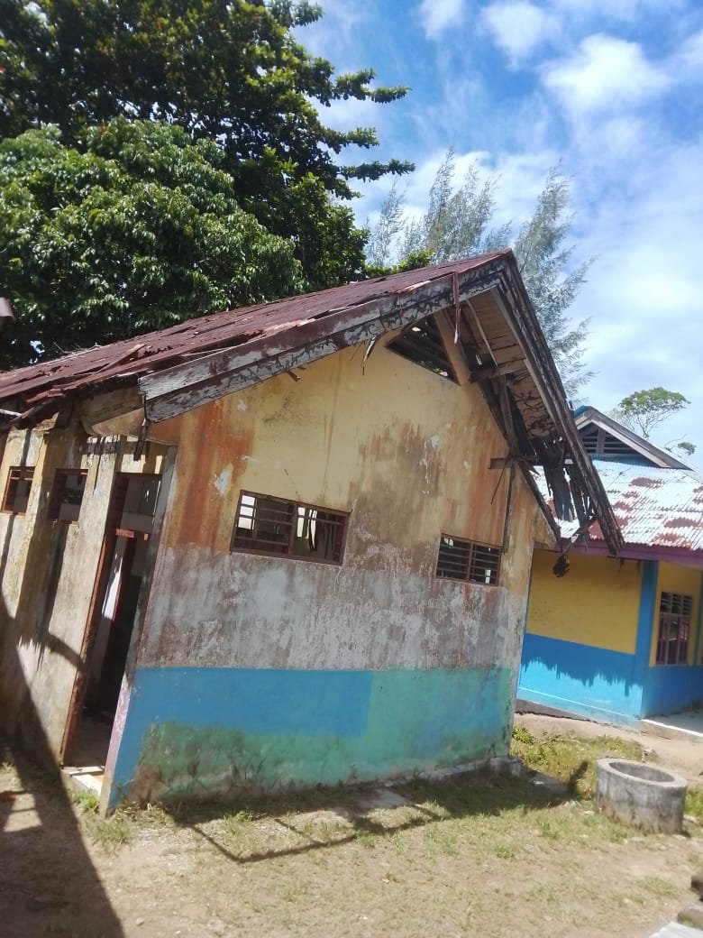 Diduga Mantan Kepala sekolah SMPN 31 SBT Inisial UH Gelapkan Dana PIP Selama 7 Tahun Terakhir